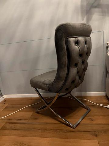 6x Eetkamerstoelen grijs met chroom aluminium frrame beschikbaar voor biedingen