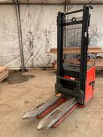 Pallets, stapelaar, palletheffer Linde, Ophalen
