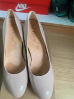 Bijna nieuw unisa pumps 37, Nieuw, Ophalen of Verzenden, Roze, Unisa