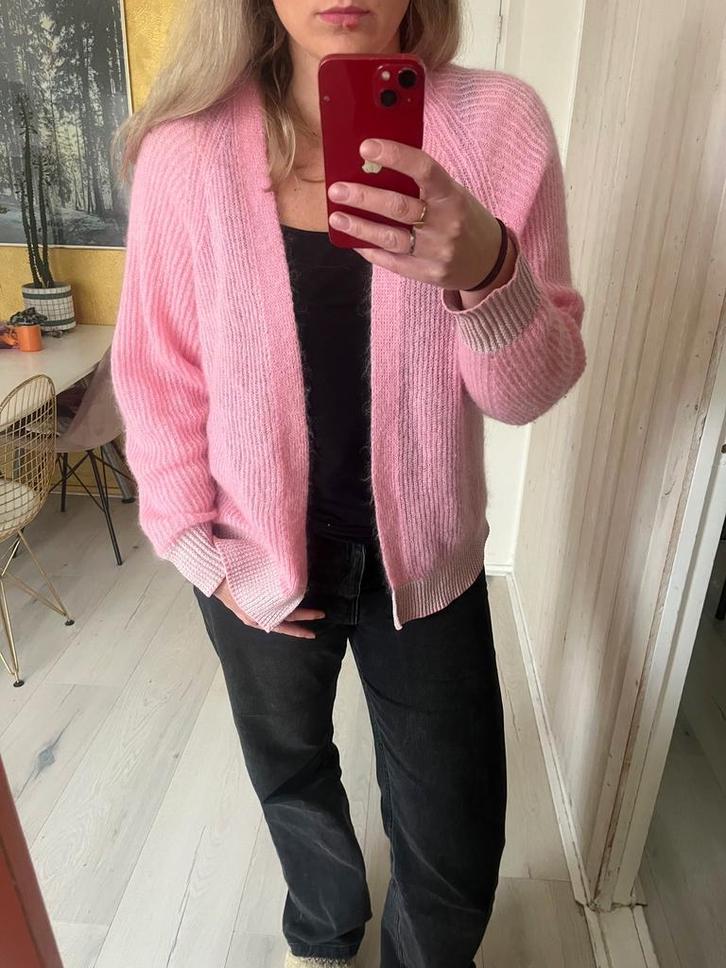 Vest Essentiel Antwerp maat M, Kleding | Dames, Truien en Vesten, Zo goed als nieuw, Maat 38/40 (M), Roze, Ophalen of Verzenden