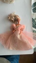 24 oude barbie poppen, Verzamelen, Poppen, Ophalen of Verzenden, Gebruikt, Pop