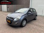 Hyundai I20 1.2i DynamicVersion - Airco - Nap - compl. Onder, Voorwielaandrijving, Gebruikt, 4 cilinders, Origineel Nederlands