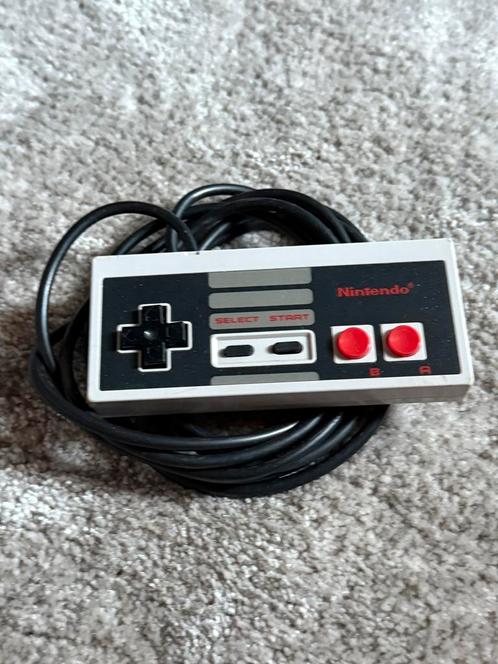 Nintendo NES controller als nieuw! Niet vergeeld werkt 100%, Spelcomputers en Games, Spelcomputers | Nintendo NES, Zo goed als nieuw