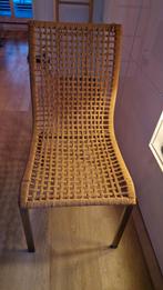 1 riet eetkamerstoel met stalen poten., Huis en Inrichting, Stoelen, Ophalen, Strak modern, Gebruikt, Riet of Rotan