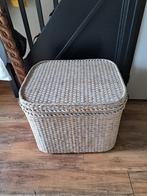 Mand, hutkoffer, opbergmand, rotan, wit, bijzettafel tafel, Ophalen, Zo goed als nieuw, Rond, Riet