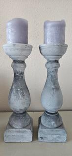 2 zware betonnen kandelaars + gratis kaarsen, Ophalen