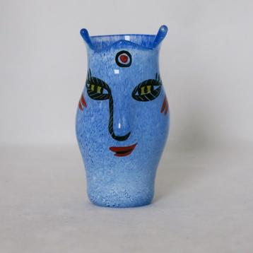 Vaasje "Open Mind" Kosta Boda. Hydmann-Vallien. beschikbaar voor biedingen