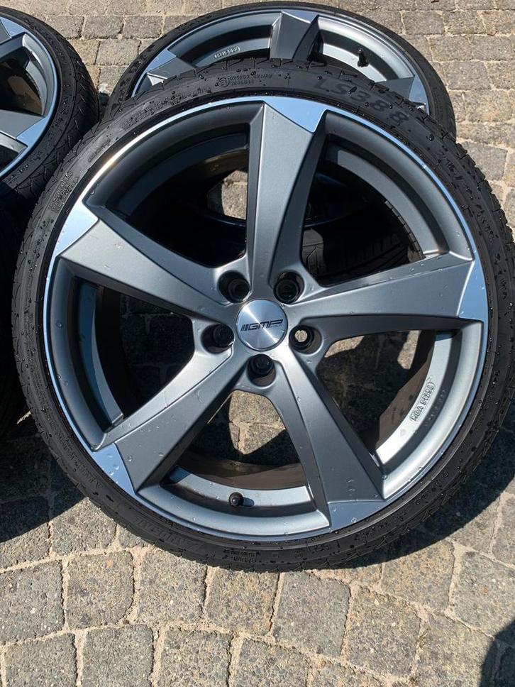 Velgen Audi a1 215/35ZR/18, Auto-onderdelen, Banden en Velgen, Velg(en), Zomerbanden, 18 inch, 215 mm, Personenwagen, Nieuw, Ophalen