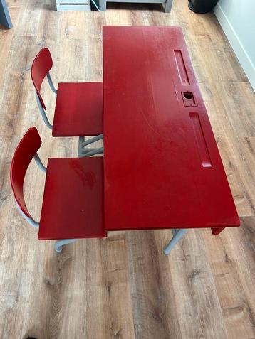 Vintage schoolbankje opgeknapt beschikbaar voor biedingen