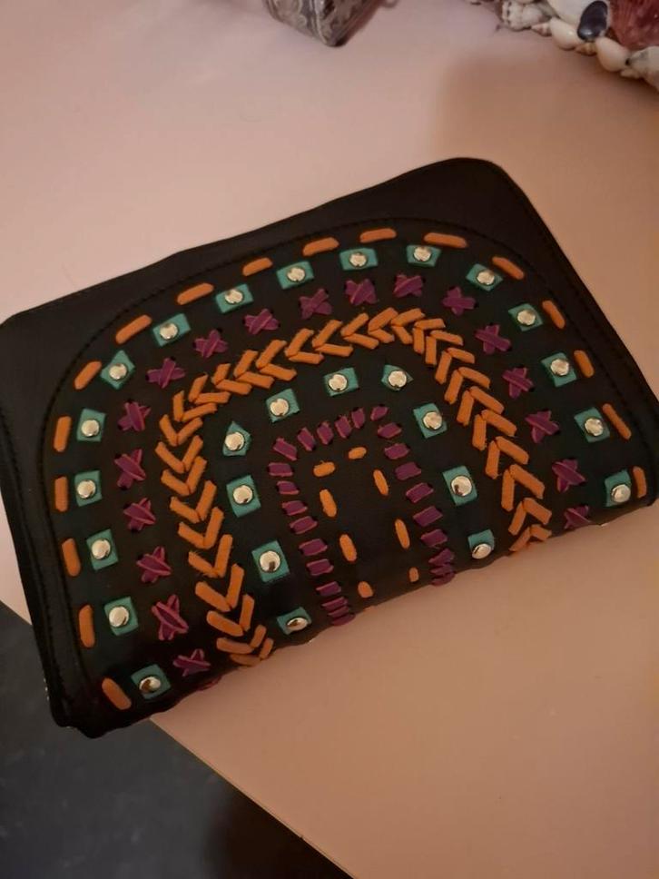 Ibiza Mahiya Portemonnee - Uniek Design!, Sieraden, Tassen en Uiterlijk, Portemonnees, Zo goed als nieuw, Overige merken, Zwart