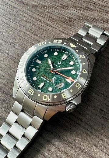 Nautis Global Dive 50 ATM Swiss Made GMT Duikhorloge - 44 mm beschikbaar voor biedingen
