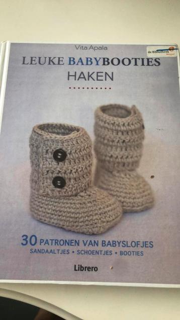 Haakboek voor baby booties beschikbaar voor biedingen