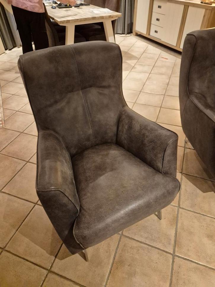 Mooie fauteuil, Huis en Inrichting, Fauteuils, Zo goed als nieuw, Metaal, Stof, 50 tot 75 cm, Minder dan 75 cm, Ophalen