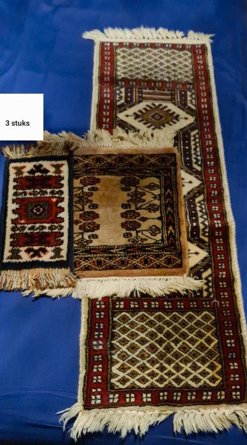 3 verschillende tafellopers gaan samen weg, Antiek en Kunst, Antiek | Kleden en Textiel, Ophalen of Verzenden
