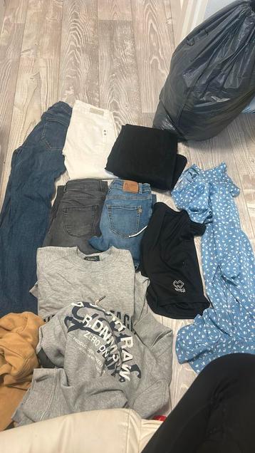 Maat m €120,  direct voor jou ⚠️ beschikbaar voor biedingen