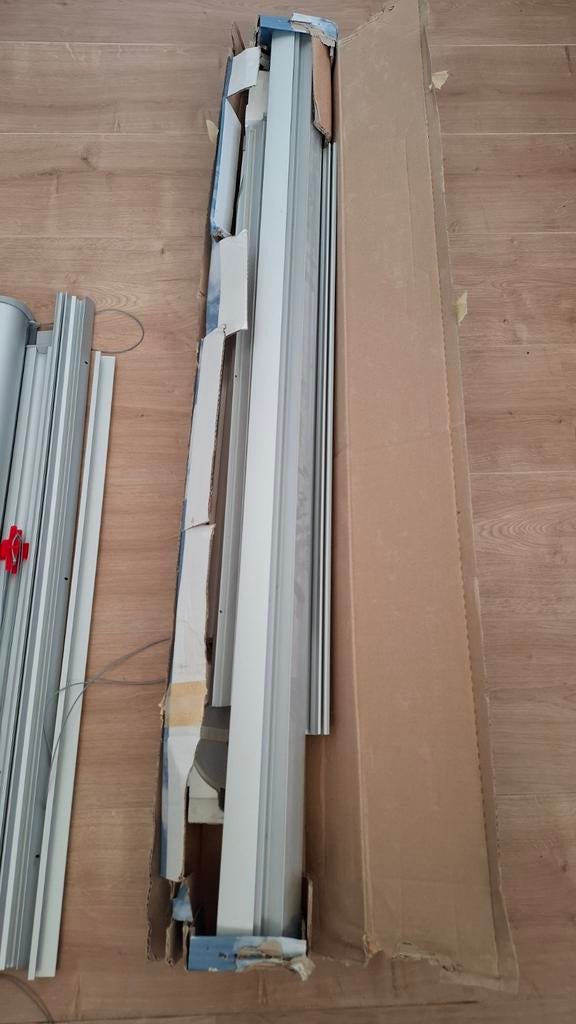 Velux insectenrolhor - Nieuw in kapotte doos, Ophalen, Minder dan 80 cm, Overige typen, Nieuw
