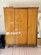Midcentury retro vintage kledingkast, Huis en Inrichting, Kasten | Kledingkasten, 150 tot 200 cm, Met hangruimte, Zo goed als nieuw