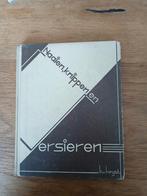 Naaien, Knippen en Versieren - K. van Heyst, Antiek en Kunst, Antiek | Boeken en Bijbels, Ophalen of Verzenden, K. van Heyst