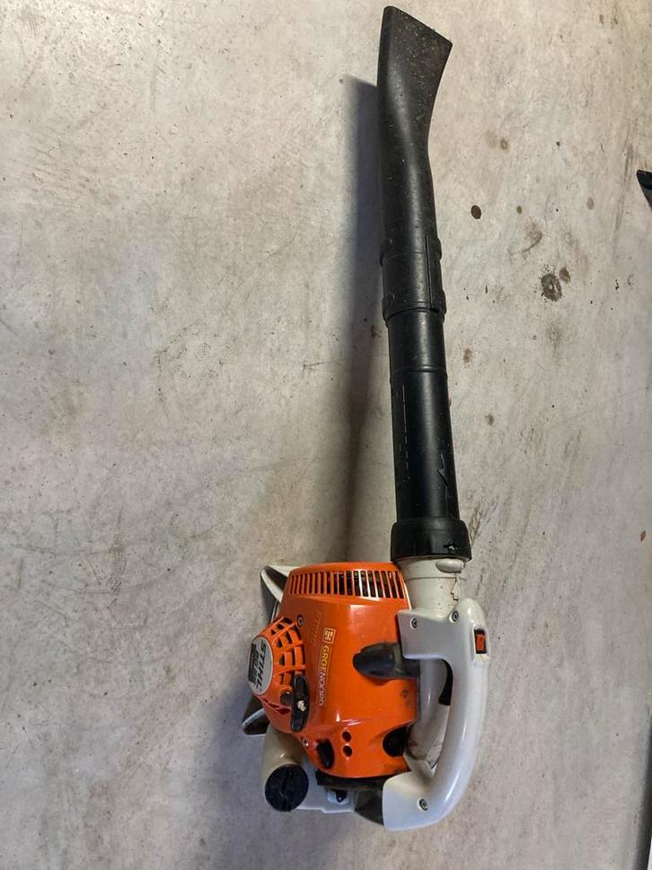 Stihl BG56 bladblazer - Krachtig en betrouwbaar!, Tuin en Terras, Bladblazers, Gebruikt, Handgedragen, Benzine, Ophalen