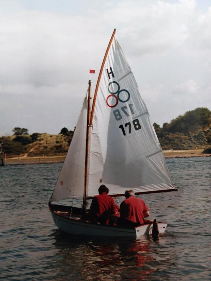 Zeilboot "Springer" (jeugd/hout), Hobby en Vrije tijd, Overige Hobby en Vrije tijd, Gebruikt, Ophalen