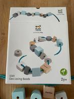 Plan Toys Geo Lacing Beads - Rijg kralen, Ophalen of Verzenden, Zo goed als nieuw, Knutselen