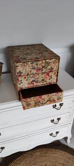 Oud Frans laden kastje stoffen doos, Antiek en Kunst, Antiek | Woonaccessoires, Ophalen