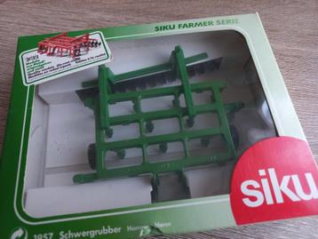 Groene Cultivator met Rol Siku  beschikbaar voor biedingen