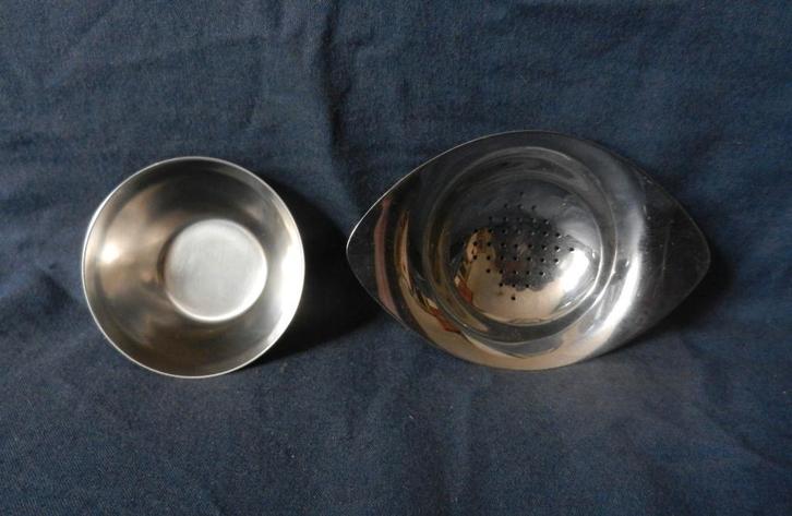 Gero Zilmeta theezeef met lekbakje, ontwerp Dick Simonis nw2, Antiek en Kunst, Kunst | Designobjecten, Ophalen of Verzenden