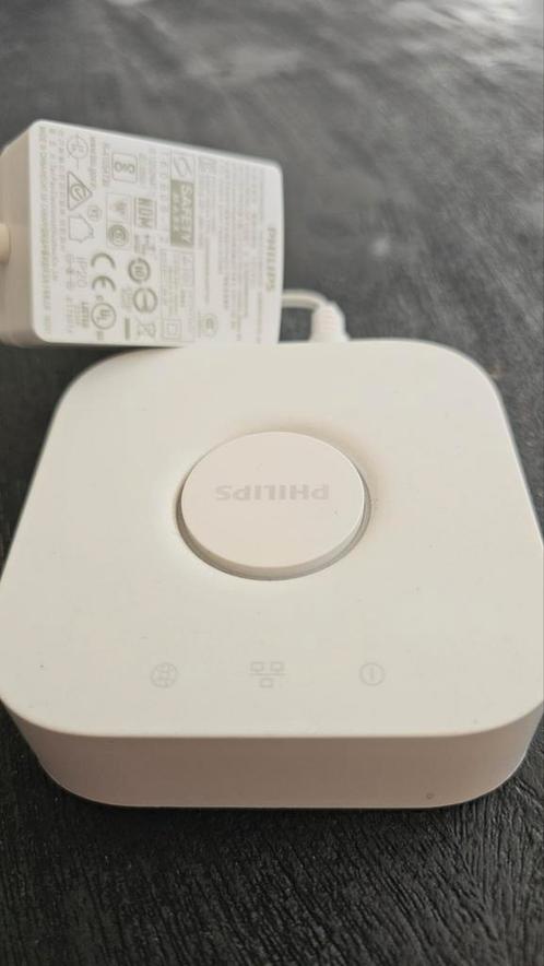 Philips Hue Bridge – in topstaat! Incl. ethernetkabel, Huis en Inrichting, Lampen | Overige, Zo goed als nieuw, Ophalen of Verzenden