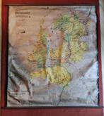 Schoolplaat van Nederland / Antieke wandkaart, Antiek en Kunst, Antiek | Schoolplaten, Ophalen of Verzenden, Aardrijkskunde