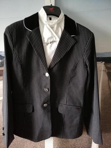 Te koop aangeboden dressuur wedstrijd jasje beschikbaar voor biedingen