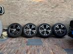 Lichtmetalen velgen met winterbanden Volvo XC 40, Banden en Velgen, Winterbanden, 235 mm, Ophalen