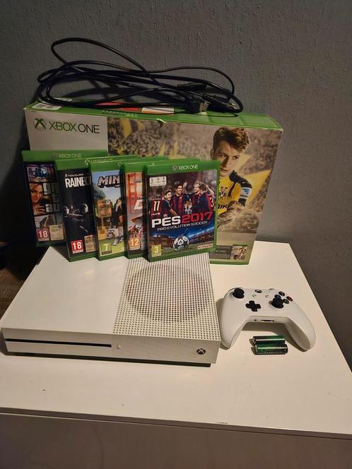 Xbox one s met doos en spellen, Spelcomputers en Games, Spelcomputers | Xbox One, Zo goed als nieuw, Xbox One S, 500 GB, Met 1 controller