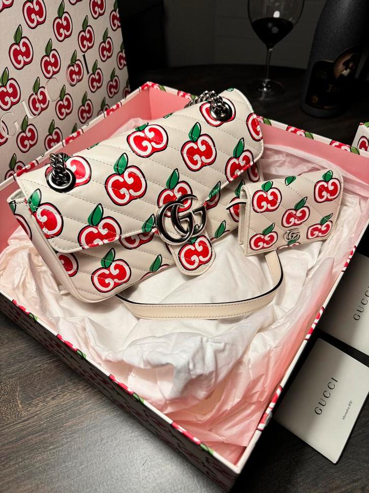 Gucci Marmont bag handtas + portemonnee, Sieraden, Tassen en Uiterlijk, Tassen | Damestassen, Zo goed als nieuw, Handtas, Beige