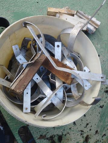 dakgoot en toebehoren beschikbaar voor biedingen