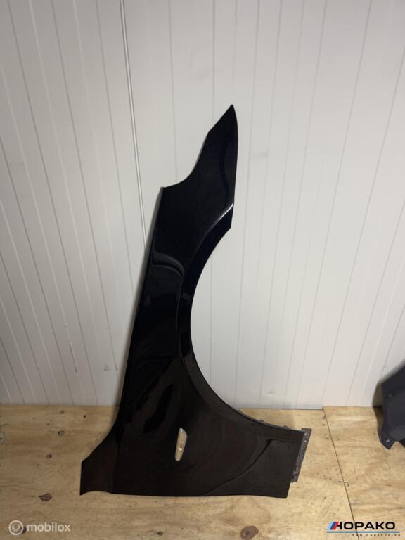 Voorscherm rechts BMW 5 serie E60 E61 - 668 schwarz 2, Auto-onderdelen, Carrosserie en Plaatwerk, Gebruikt, Ophalen of Verzenden