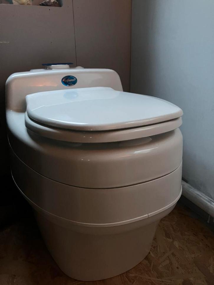 Separett Droogtoilet - Tiny House/Off-grid, Doe-het-zelf en Verbouw, Sanitair, Gebruikt, Toilet, Ophalen