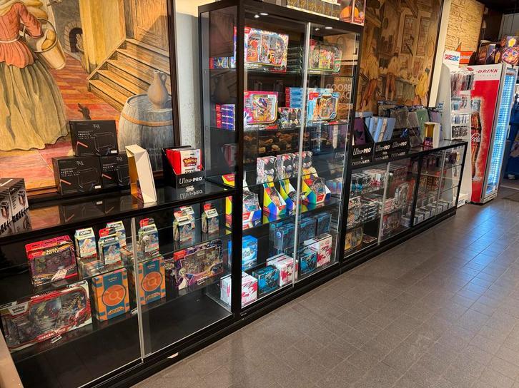 Vitrinekasten (zonder inhoud), Huis en Inrichting, Kasten | Vitrinekasten, Zo goed als nieuw, Ophalen