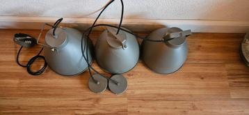 Set van 3 lampen beschikbaar voor biedingen