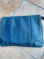 Burkely blauw leren enveloppe/ schoudertas of clutch, Overige merken, Blauw, Ophalen of Verzenden, Zo goed als nieuw