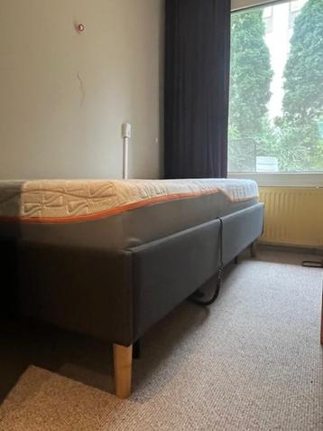 elektrisch verstelbaar bed beschikbaar voor biedingen