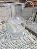 Hoge glazen schenkkan met oor of vaas., Ophalen of Verzenden, Zo goed als nieuw, Glas, Minder dan 50 cm