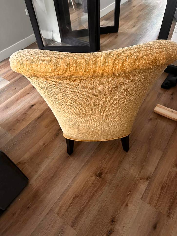 Gele Fauteuil - Stijlvol en Comfortabel GRATIS, Huis en Inrichting, Fauteuils, Gebruikt, Hout, 50 tot 75 cm, 75 tot 100 cm, Ophalen