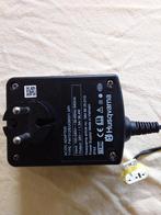 Oplader Husqvarna type FW7312 output 28 Volt automower gras, Ophalen of Verzenden, Cirkelmaaier