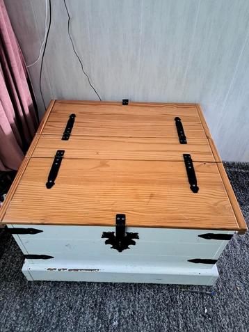 Houten Kist / Salontafel - 80x80 beschikbaar voor biedingen