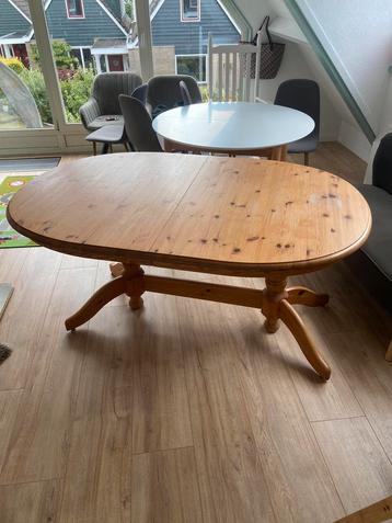 Houten tafel (moet weg)
