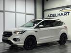Ford Kuga 1.5 EcoBoost ST Line / Panorama dak / Camera / Nav, Voorwielaandrijving, Euro 6, 4 cilinders, Wit