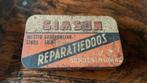 Vintage Simson bandenplakset blikje, Verzamelen, Blikken, Ophalen of Verzenden, Gebruikt, Overige, Overige merken