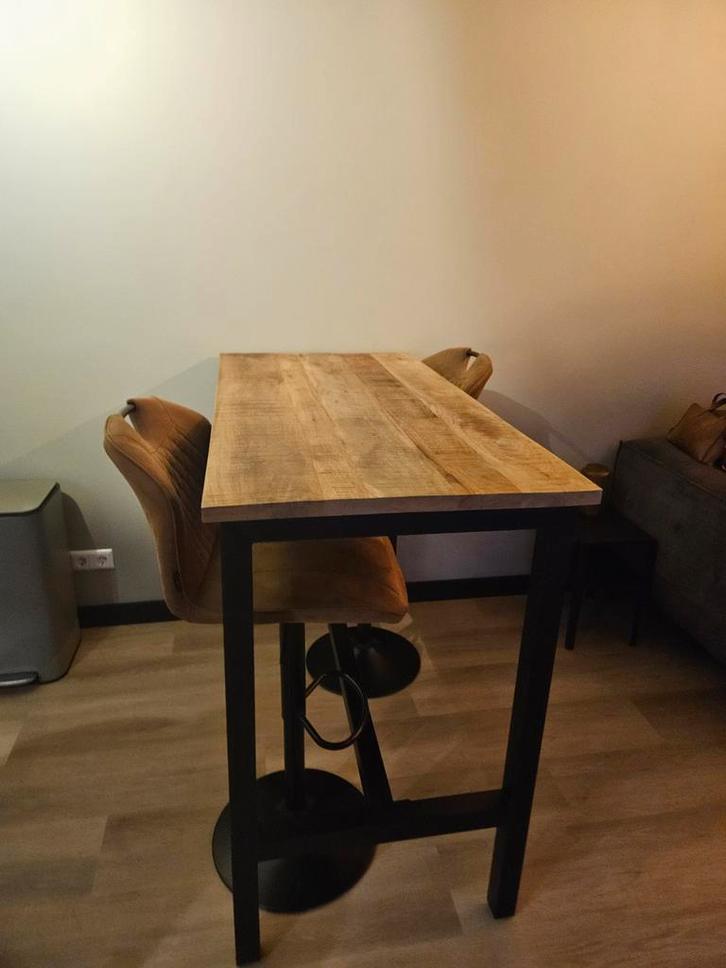 Bartafel met 2 barstoelen, Huis en Inrichting, Barren, Zo goed als nieuw, Inclusief barstoelen, Ophalen