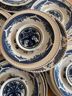 Uitgebreid 6 persoons mix match servies blauw wit, Huis en Inrichting, Keuken | Servies, Ophalen, Porselein, Overige stijlen, Bord(en)